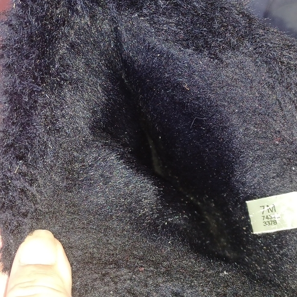 Timberland women's boots with gold threaded design and fur interior 7 M - Picture 5 of 5